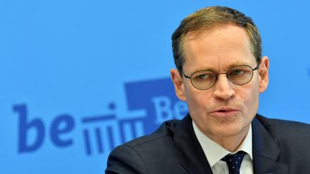 Im Falle von Michael Müllers Rückzug würde der in der Senatskanzlei für die Flughafenkoordination zuständige Staatssekretär Engelbert Lütke Daldrup den Vorsitz übernehmen. 