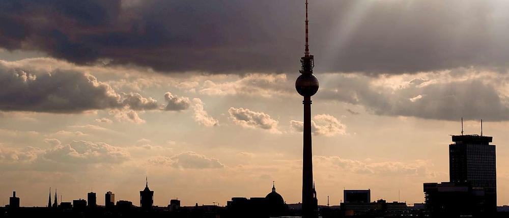 Sonnenaufgang über Berlin - auch die Hauptstadtwirtschaft strahlt immer heller.