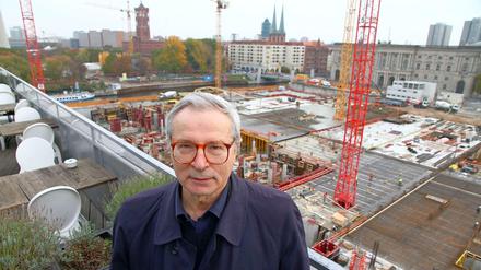 Architekt Franco Stella vor "seiner" Baustelle.