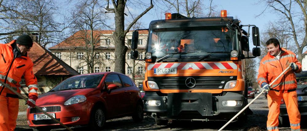 Frühjahrsputz: Potsdams Müllautos sollen künftig nicht mehr rückwärts fahren dürfen, um Unfälle zu vermeiden.