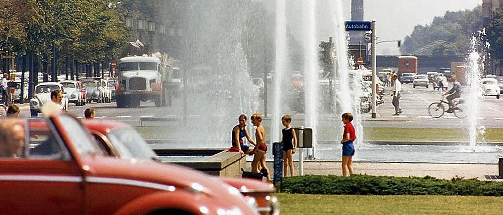 Am Ernst-Reuter-Platz in Charlottenburg, Juli 1970 