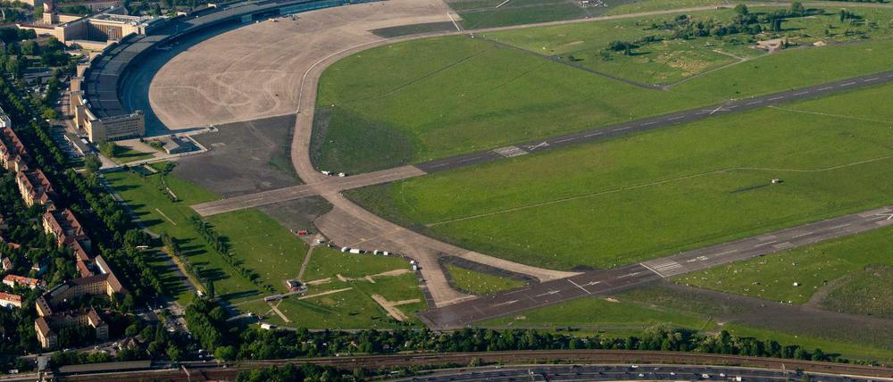 Luftbild des Tempelhofer Feldes.