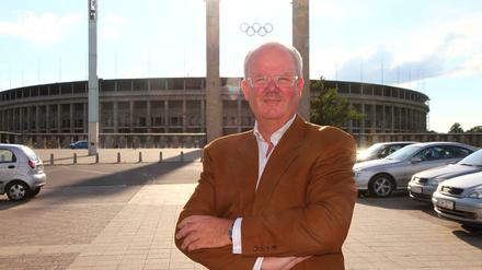 Olympiastadion-Chef Joachim E. Thomas. Welcher Dienstwagen ist für ihn passend?