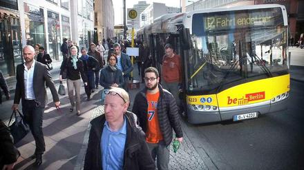 Die U-Bahn fährt ab heute als Bus - Umsteigen am Potsdamer Platz.