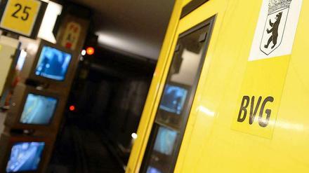 Aufgrund eines Stellwerkproblems kommt es zum Stau auf der U-Bahnlinie U2 zwischen Gleisdreieck und Pankow.