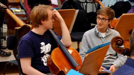 Jan Philipp Huth interviewt den Cellisten Mischa Meyer.