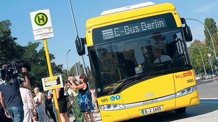 Auf der Linie 204 (Südkreuz–Bahnhof Zoo) wurden bereits ab Sommer 2015 Elektrobusse getestet. 