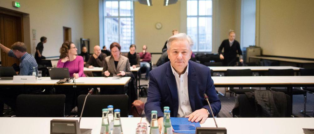 Klaus Wowereit am heutigen Freitag vor dem Untersuchungsausschuss Staatsoper. 