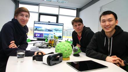 Jonas Pfeil, Björn Bollensdorff und Qian Qin - Gründer vom Start-up "Panono".