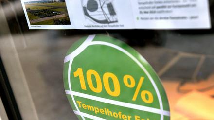 Erfolgreich - bislang. Die Bürgerinitiative "100 % Tempelhofer Feld" konnte vor allem um das Flughafenareal herum viele Stimmen sammeln.