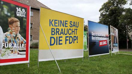 Gelb geärgert: Die Selbstmitleidskampagne der FDP erregt zumindest Aufmerksamkeit. Das ist auch nötig, denn in den Umfragen ist die Partei derzeit statistisch nicht nachweisbar.