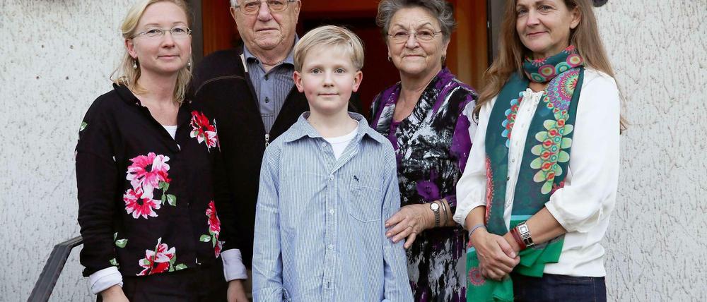 Wieland Reissbrodt und seine Familie, die er für die Mauerfall-Ausgabe interviewt hat.