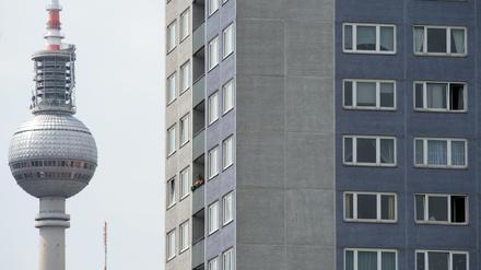 Luft nach oben: Der Berliner Bestand an öffentlichen Wohnungen soll auf 400.000 steigen, wie der Senat am Montag ankündigte.