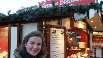 German Bratwurst, German Tradition. Yvonne Delfendahl ist 18 Jahre alt und macht einen internationalen Freiwilligendienst in Brighton