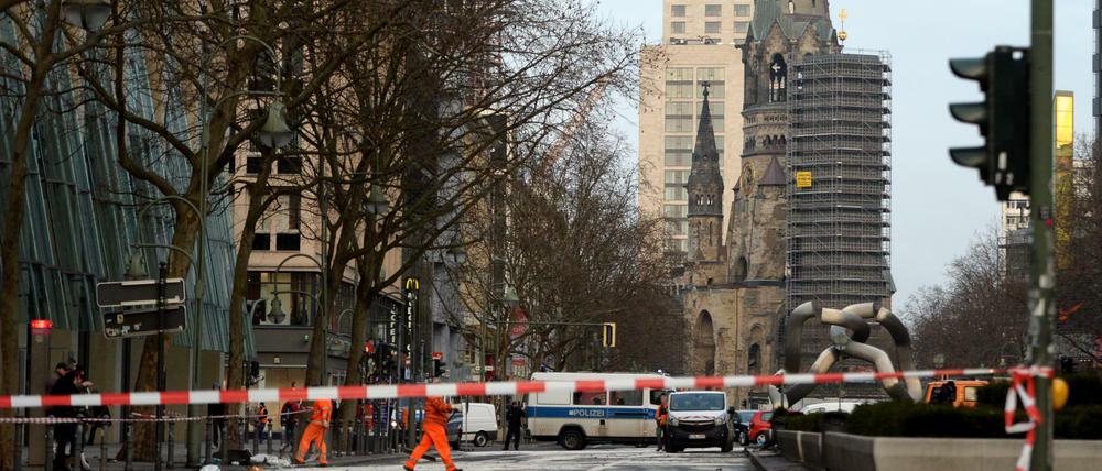 Die Tauentzienstraße in Berlin nach dem illegalen Autorennen der "Ku'damm-Raser". Das Urteil soll am 26. März verkündet werden