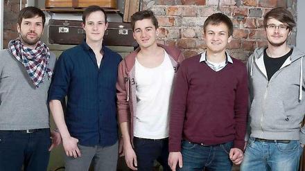 Das Gründer-Team von Pfeffermind Games (von links): Daniel Finck, Jacob Beutler, Philipp Reinartz, Sebastian Zillessen und Tarek Hohberg.