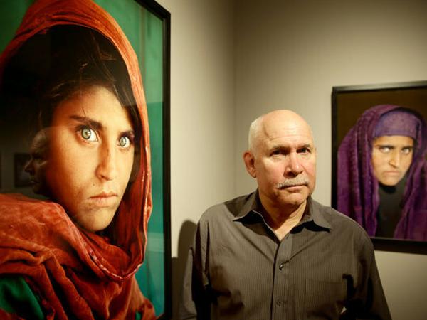 Das afghanische Mädchen Sharbat Gula, fotografiert von Steve McCurry, wurde 1984 zum Sinnbild des Afghanistankrieges.