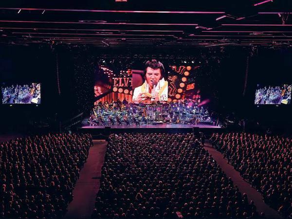 Viva la Diva. Am 15. Mai ist „Elvis in Concert – The Wonder of You“ in der Berliner Mercedes- Benz-Arena zu sehen – mit Priscilla Presley.