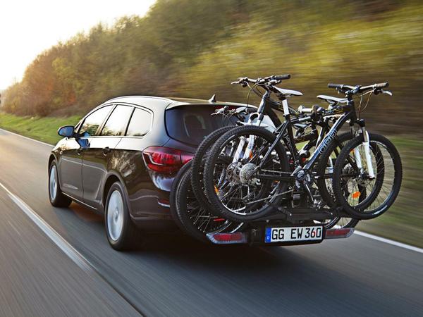 Einzigartig praktisch ist immer noch der integrierte Fahrradträger Flexride, den es auch für den Opel Astra Sportstourer gibt.