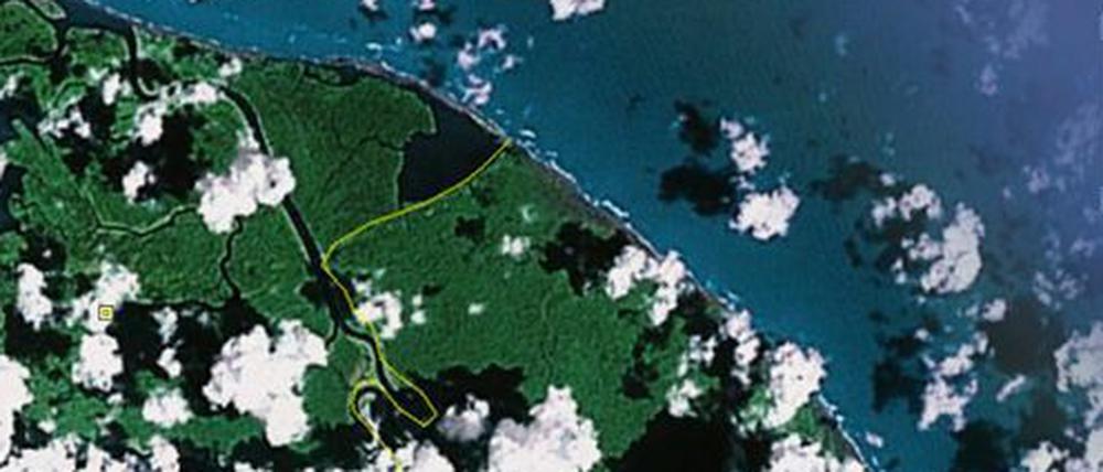 Die Luftaufnahme von Google Earth zeigt Nicaragua (links), Costa Rica (rechts) und die umstrittene Grenze (gelbe Linie) so, wie sie Nicaragua als korrekt und Costa Rica als falsch ansieht.