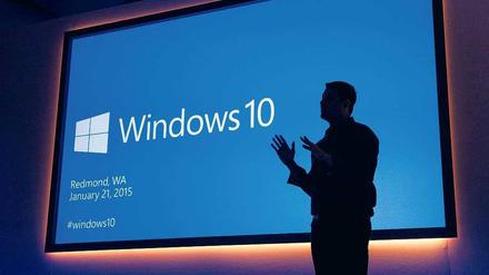 Für viele Nutzer liegt Windows 10 noch in weiter Ferne. Seit Anfang der Woche fordert Microsoft die Besitzer von Windows-7/8.1-Computern jedoch auf, das neue Windows bereits zu reservieren, damit es am 29. Juli quasi automatisch installiert werden kann. 