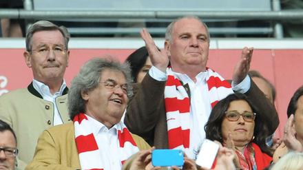 Helmut Markwort schrieb unter Pseudonym über den FC-Bayern, in dessen Aufsichtsrat er sitzt.