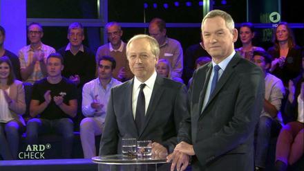 Stellen sich im ARD-Check den Zuschauerfragen: Der ARD-Vorsitzende Lutz Marmor (rechts) und sein Stellvertreter Tom Buhrow.