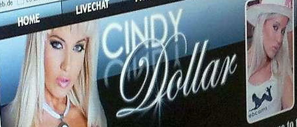 Mahnt alle ab: An Filmen mit "Cindy Dollar" will die Schweizer Firma The Archive Rechte besitzen