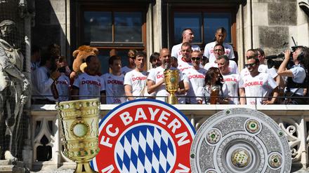 Nicht live im Fernsehen zu sehen: der Empfang von Pokalsieger FC Bayern München am Sonntag auf dem Rathausbalkon in München.