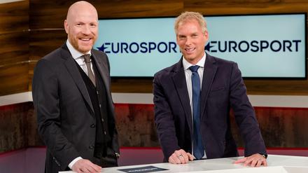 Matthias Sammer (links) wird von August an zusammen mit Moderator Jan Henkel auf Eurosport 40 Bundesliga-Spiele live präsentieren.