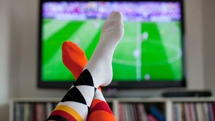 Könnte ein Familien-Fest sein: die Fußball-EM vorm Fernseher.