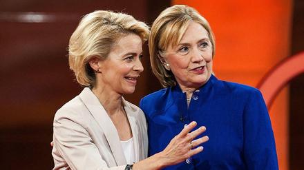 Ursula von der Leyen (CDU) und Hillary Clinton gaben sich bei Günther Jauch keine Blöße.