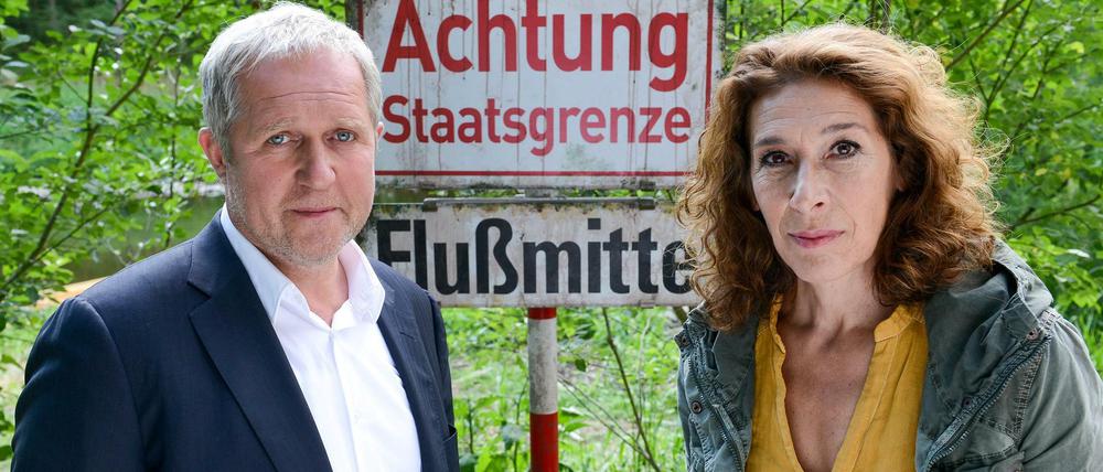 Tatort Staatsgrenze: Die Wiener "Tatort"-Kommissare Moritz Eisner (Harald Krassnitzer) und Bibi Fellner (Adele Neuhauser) im Einsatz.