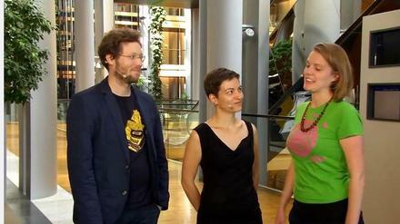 Youtube-Stars sind die Grünen Europaparlamentarier Jan Philipp Albrecht, Ska Keller (M.) und Terry Reintke mit ihrem Clip geworden. 
