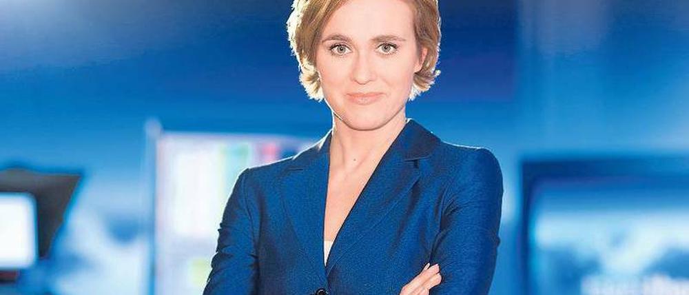 Nachrichtenfrau. Caren Miosga präsentiert im Wechsel mit Tom Buhrow die „Tagesthemen“ aus Hamburg. Foto: NDR