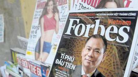 Das „Forbes“-Magazin berichtet von reichen Menschen, wie hier von Vietnams erstem Milliardär Pham Nhat Vuong. Jetzt braucht es selbst einen finanzkräftigen Investor. 