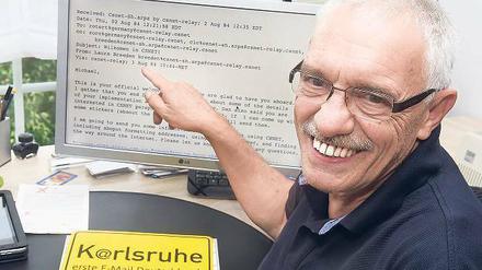 Am 3. August 1984 erhielt der Karlsruher Informatiker Michael Rotert als erster Deutscher eine E-Mail, einen Willkommensgruß ins US-amerikanische CSNET. Später war er an der Gründung zahlreicher Internetorganisationen in Deutschland beteiligt. Foto: dpa