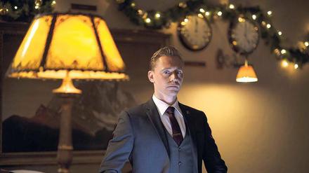 Auf dem langen Weg zu sich selbst.  Die Vergangenheit holt Jonathan Pine (Tom Hiddleston) auch als Nachtportier in einem Schweizer Luxushotel wieder ein.