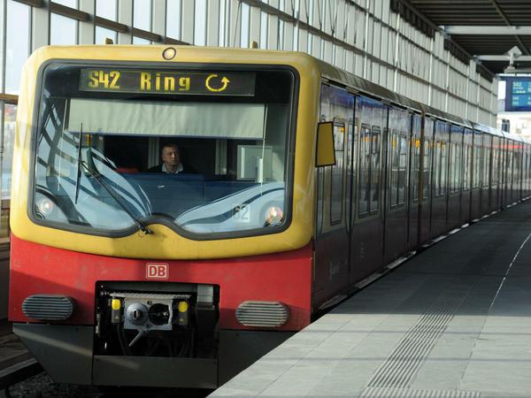(Ringbahn S42) - Bei den Berlinern beliebt, im RBB weniger. Die Ringbahn wurde für eine Ranking-Show abgewertet.