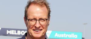 Florian König ist Moderator und Sportreporter beim Kölner Privatsender RTL. Seit 1994 moderiert er die Formel 1. 