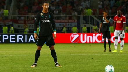 Nichts Neues von CR: Christiano Ronaldo in seiner typischen Ich-schieß-dich-tot-Haltung. 