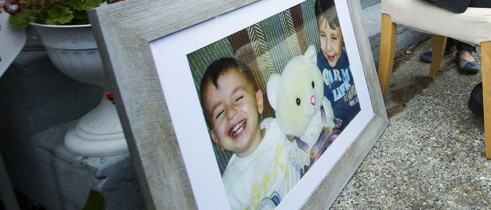 Aylan Kurdis Tante, Tima Kurdi, trauert nach dem Tod des Flüchtlingsjungen, der am 2. September 2015 zusammen mit seiner Mutter und seinem Bruder im Mittelmeer ertrunken war. 