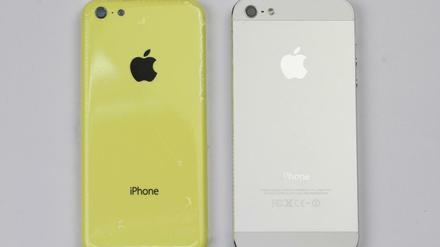 Technik-Blogs, wie das japanische Blog "weekly.ascii.jp" greifen Apple gern voraus. So könnte das neue iPhone 5S und die Billig-Variante iPhone 5C aussehen.