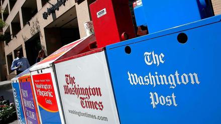 Verkaufskästen der Washington Post vor dem Gebäude der Zeitung in Washington.