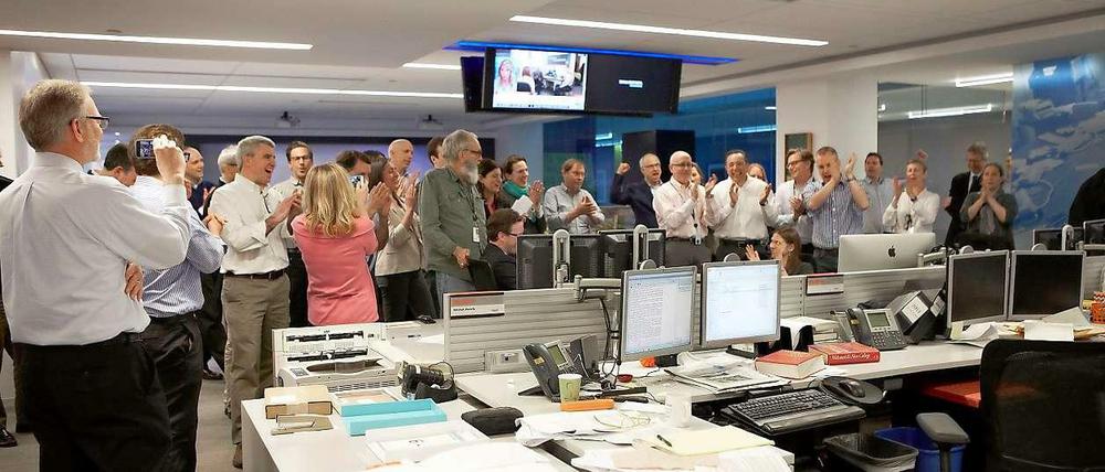 Die Redaktion des "Wall Street Journal" nach der Verleihung des Pulitzer Preises.