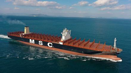 Platz für 19.224 Container. Die MSC Oscar soll am Samstag auf ihrer Jungfernfahrt den Jade Weser Port in Wilhelmshaven anlaufen.