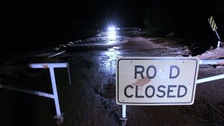 Überschwemmungen in den Utah in der Nacht zu Dienstag. Hier eine gesperrte Straße. 
