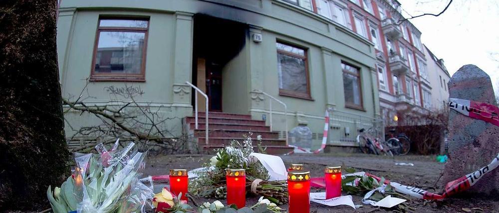 Der Hausbrand in einem Hamburger Flüchtlingsheim forderte drei Todesopfer, darunter zwei Kinder.