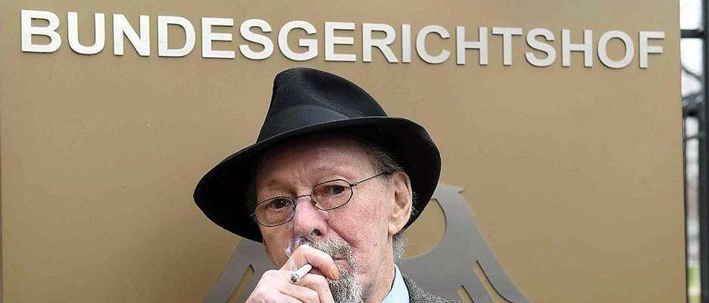 Er raucht weiter: Der Fall des Rauchers Friedhelm Adolfs aus Düsseldorf wird am Mittwoch am Bundesgerichtshof (BGH) in Karlsruhe verhandelt.