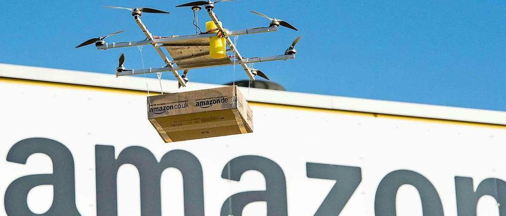 In den USA werden härtere Regeln für Drohnen-Flüge gefordert, Amazon gefällt das nicht.
